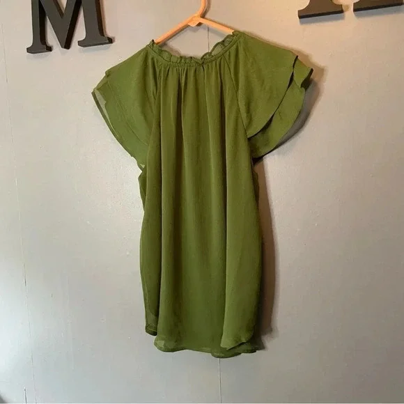 Loft green Flutter Button Tie Neck Top Size small like new - Picture 6 of 10